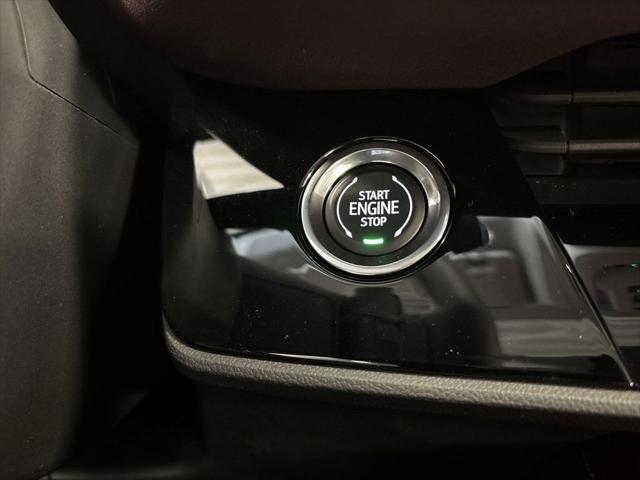 new 2025 Buick Envision car, priced at $40,645