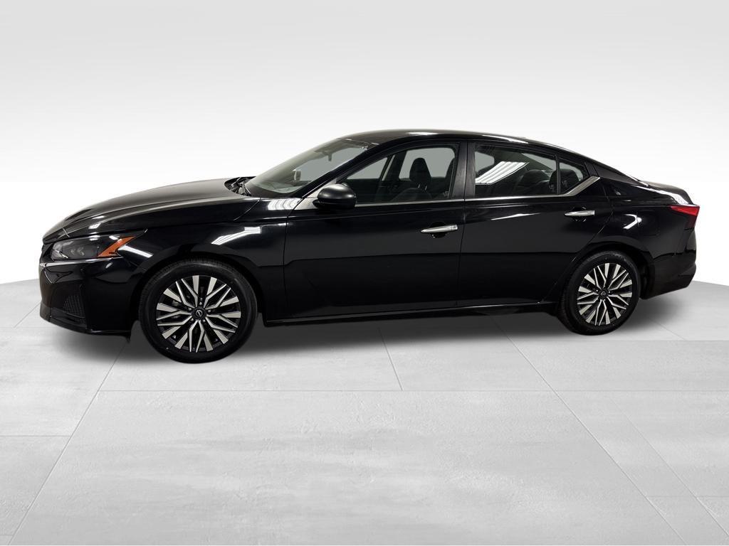 used 2024 Nissan Altima car, priced at $19,000