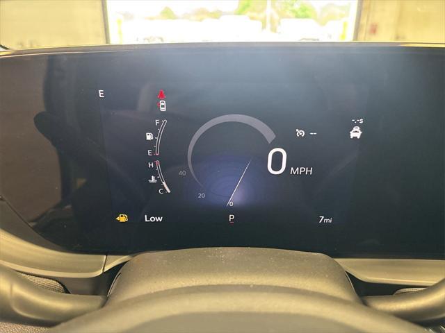 new 2025 Buick Envista car, priced at $25,340