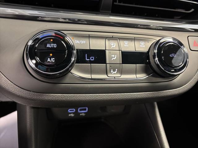 new 2025 Buick Envista car, priced at $24,940