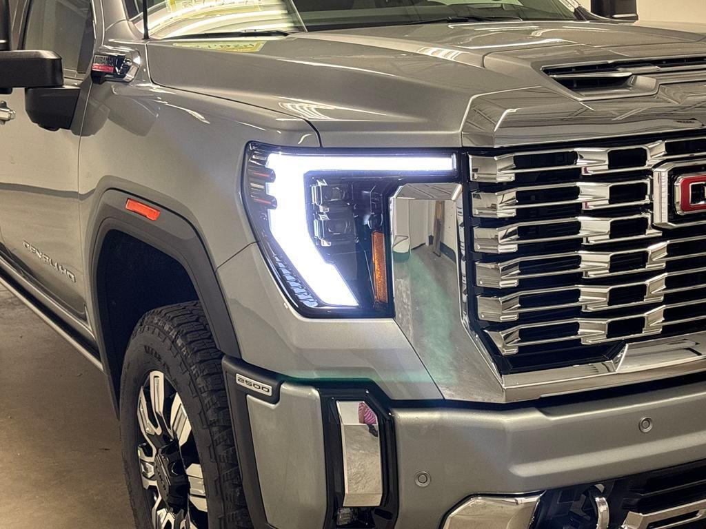new 2025 GMC Sierra 2500 car, priced at $89,254