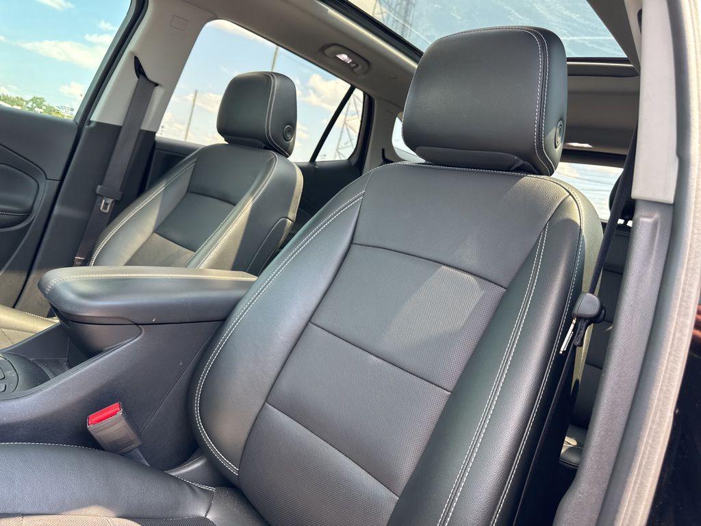 used 2022 GMC Terrain car, priced at $25,300