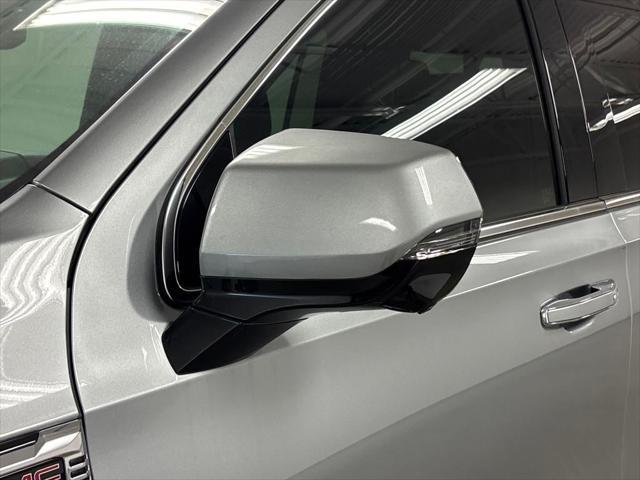 new 2025 GMC Yukon XL car, priced at $84,735