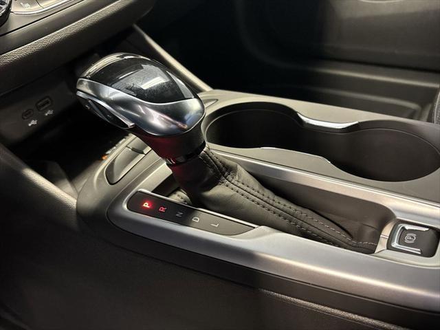 new 2025 Buick Envista car, priced at $26,715