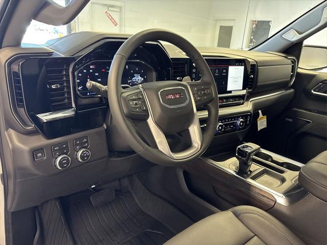 new 2025 GMC Sierra 1500 car, priced at $56,585