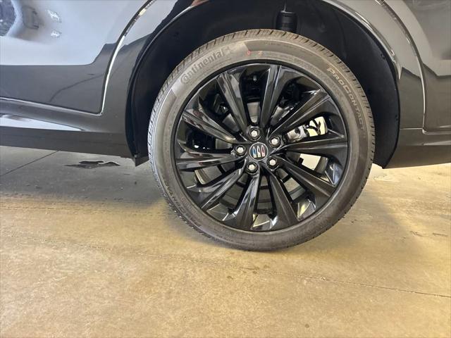 new 2025 Buick Envista car, priced at $30,355