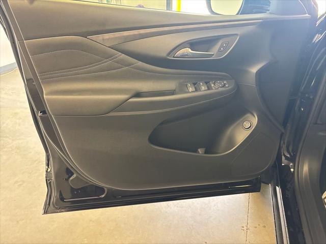 new 2025 Buick Envista car, priced at $30,355
