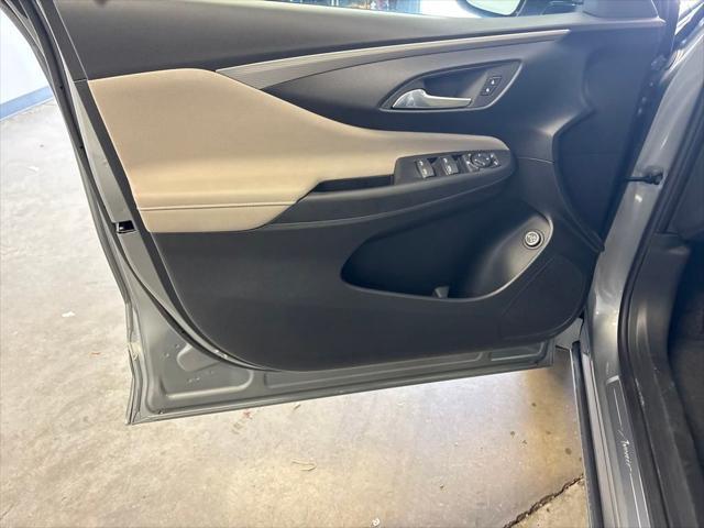 new 2025 Buick Envista car, priced at $31,335