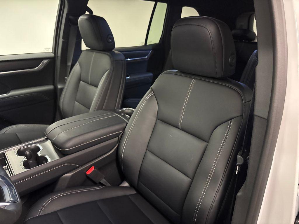 new 2026 GMC Acadia car, priced at $51,225