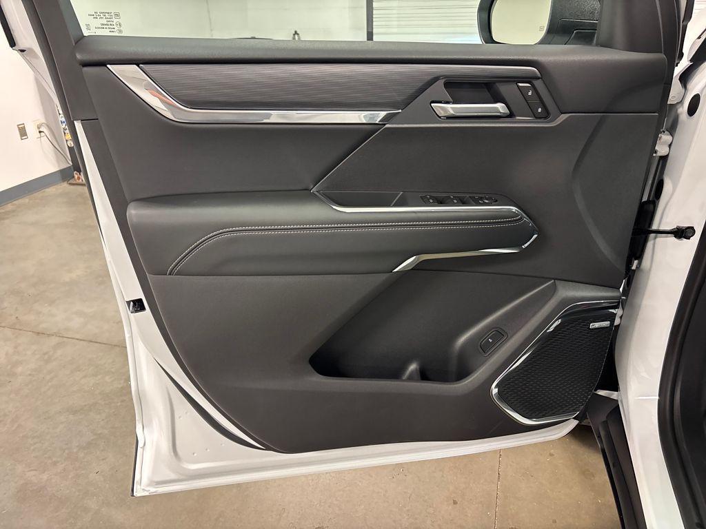 new 2026 GMC Acadia car, priced at $51,225