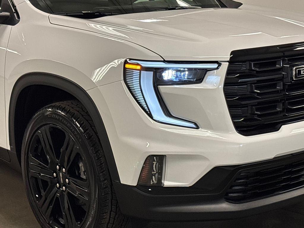 new 2026 GMC Acadia car, priced at $51,225