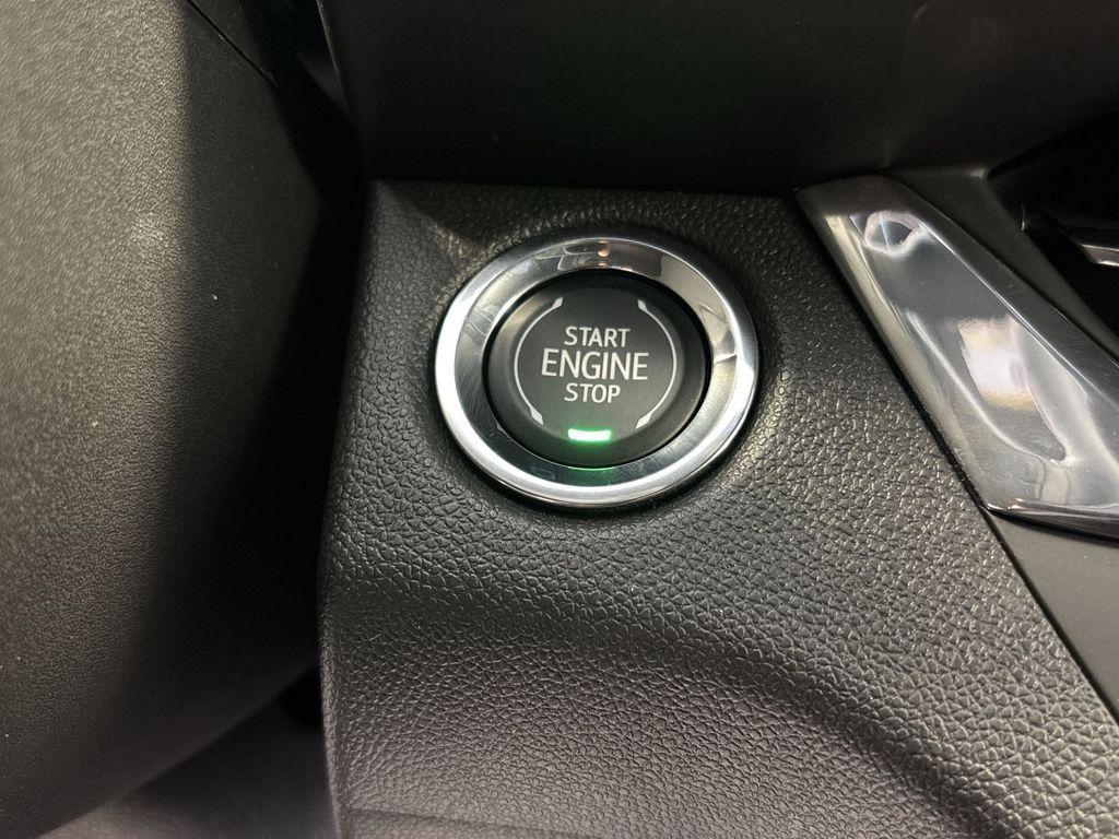 new 2025 Buick Envista car, priced at $25,870