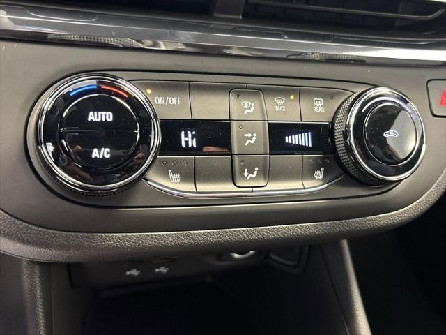 new 2025 Buick Envista car, priced at $26,170