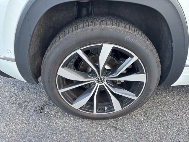 used 2025 Volkswagen Atlas Cross Sport car, priced at $49,000