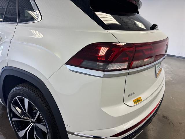 used 2025 Volkswagen Atlas Cross Sport car, priced at $47,750