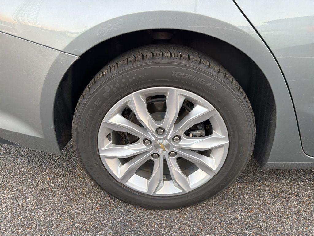 used 2023 Chevrolet Malibu car, priced at $18,250