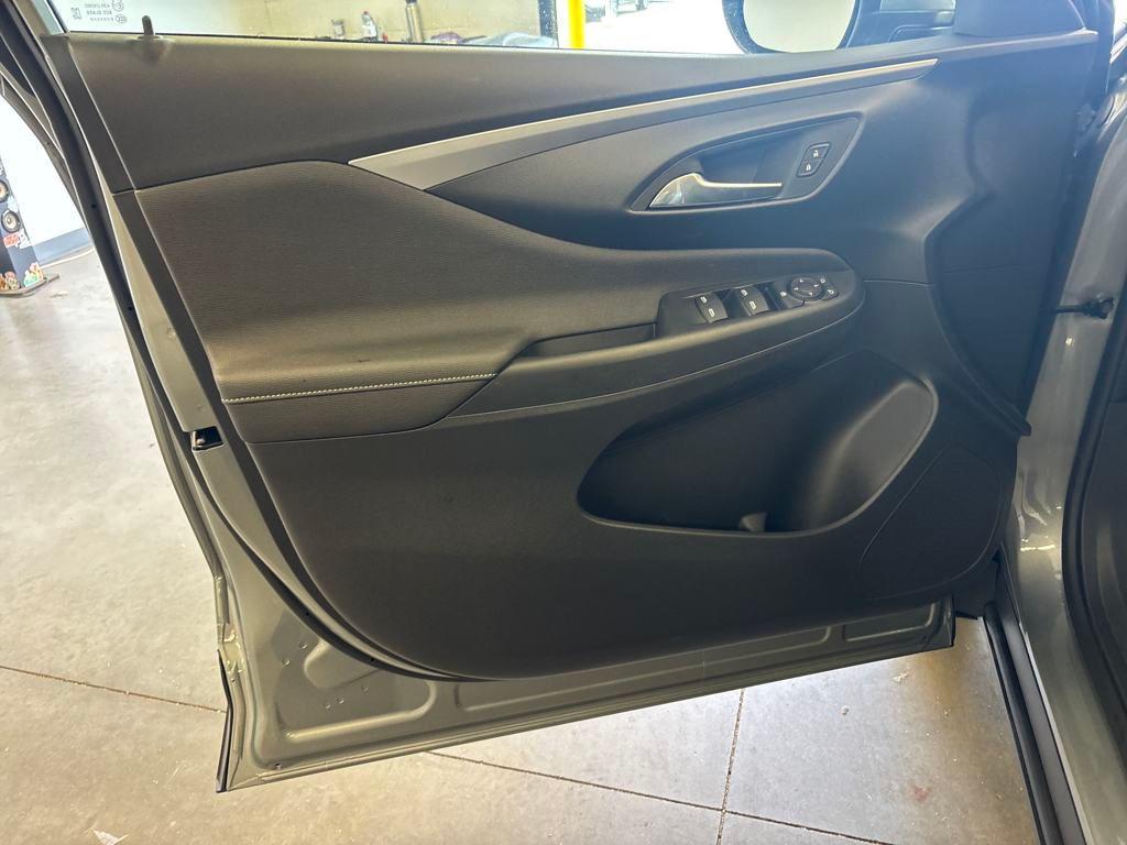 new 2025 Buick Envista car, priced at $24,680