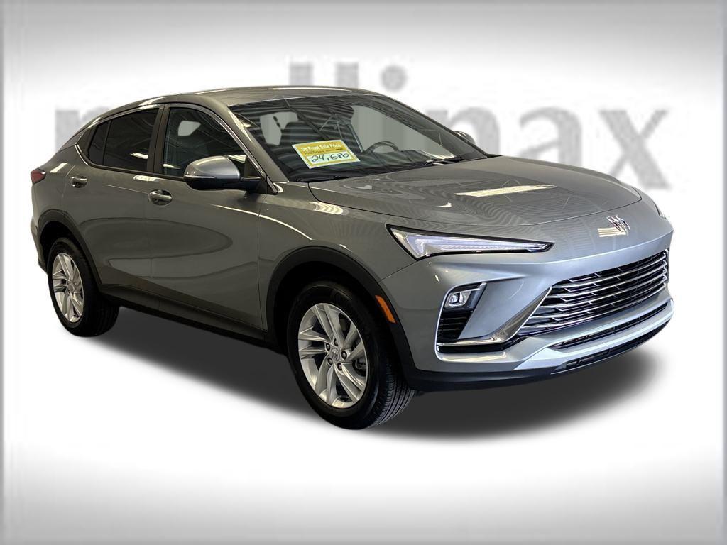 new 2025 Buick Envista car, priced at $23,164