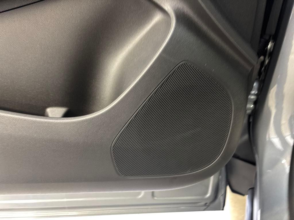 new 2025 Buick Envista car, priced at $23,164