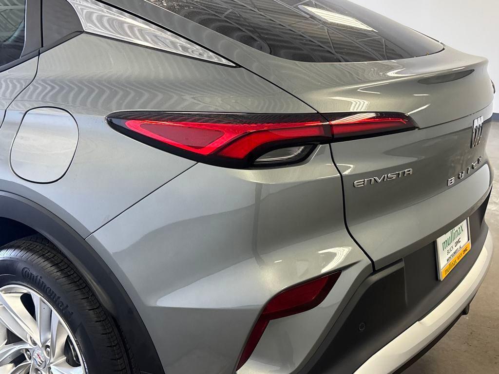 new 2025 Buick Envista car, priced at $24,680