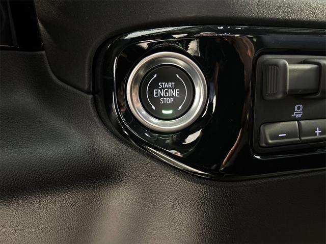 new 2025 GMC Sierra 1500 car, priced at $47,680