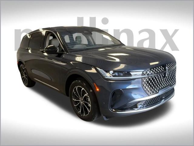 used 2024 Lincoln Nautilus car, priced at $45,900