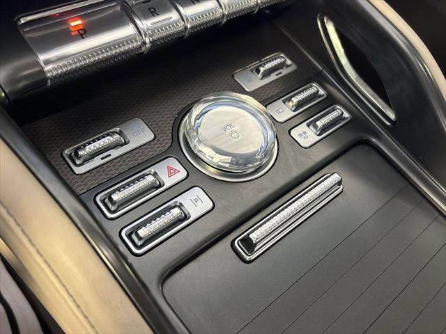 used 2024 Lincoln Nautilus car, priced at $45,900