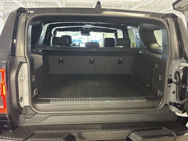 new 2025 GMC HUMMER EV SUV car, priced at $89,045