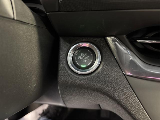 new 2025 Buick Envista car, priced at $25,340