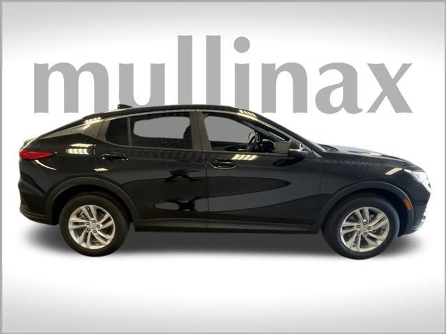 new 2025 Buick Envista car, priced at $25,340