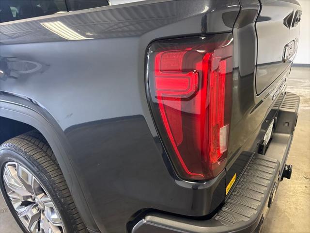 used 2022 GMC Sierra 1500 car, priced at $52,900