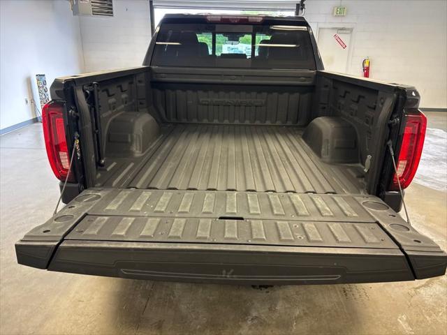 used 2022 GMC Sierra 1500 car, priced at $52,900