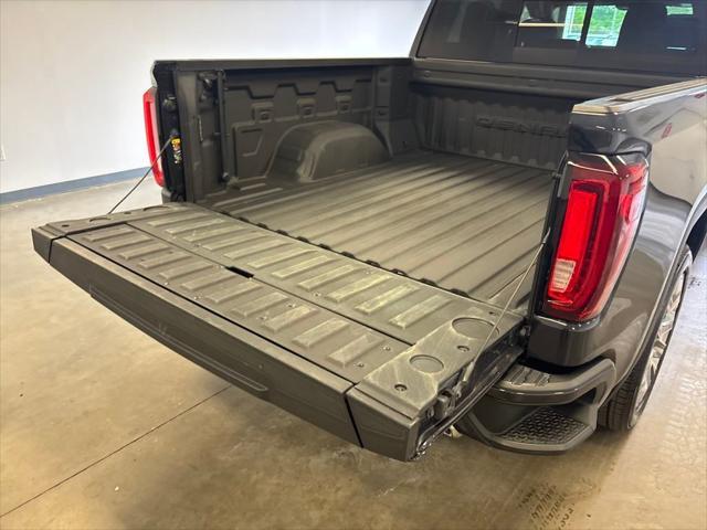 used 2022 GMC Sierra 1500 car, priced at $52,900