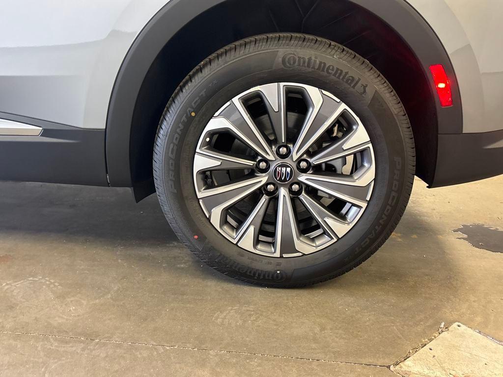 new 2025 Buick Envision car, priced at $33,551
