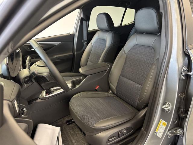 new 2025 Buick Envista car, priced at $27,220