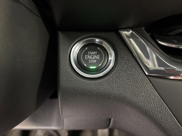new 2025 Buick Envista car, priced at $26,170