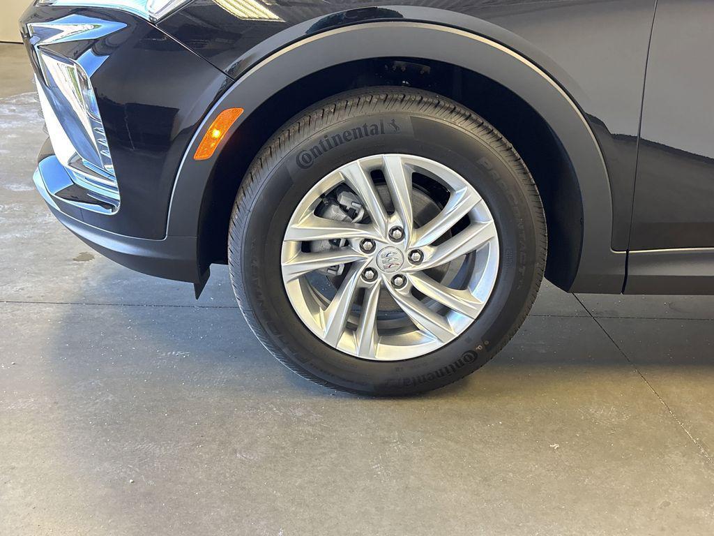 new 2025 Buick Envista car, priced at $24,340