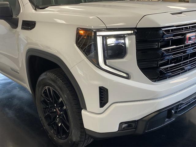 new 2024 GMC Sierra 1500 car, priced at $44,027