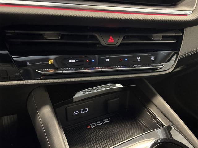 new 2025 Buick Envision car, priced at $35,446