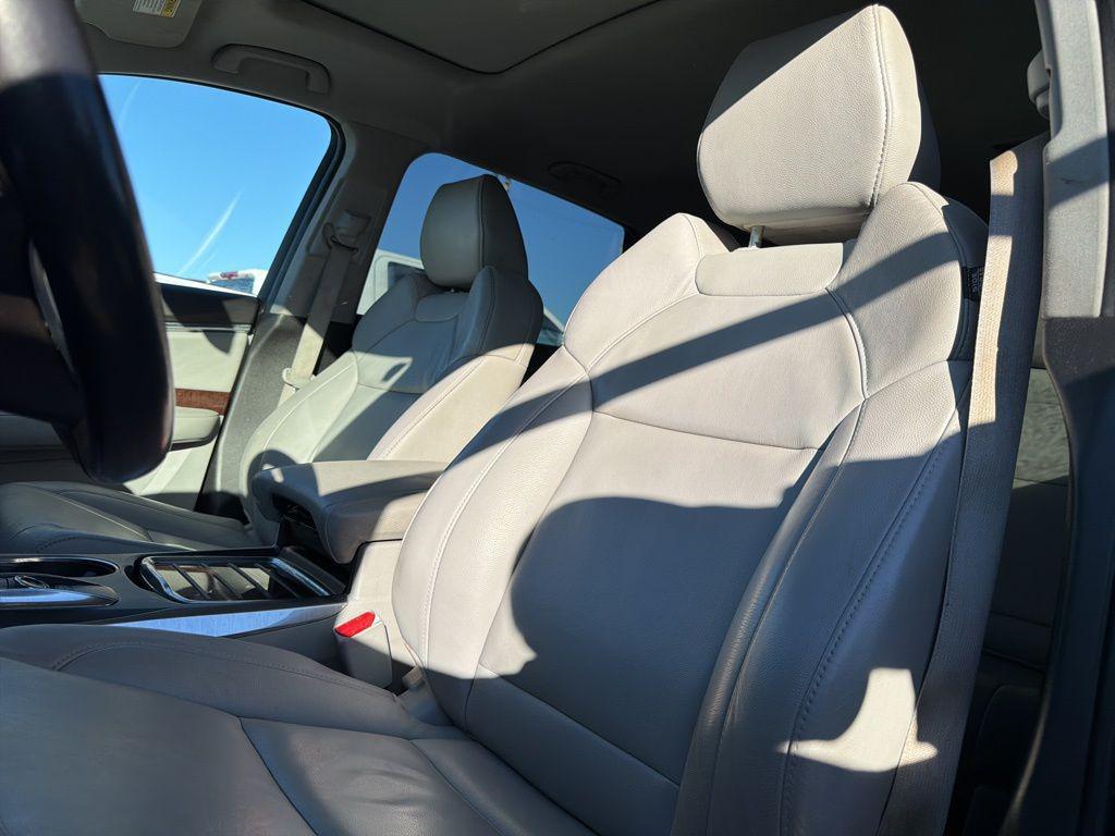 used 2018 Acura MDX car, priced at $16,000