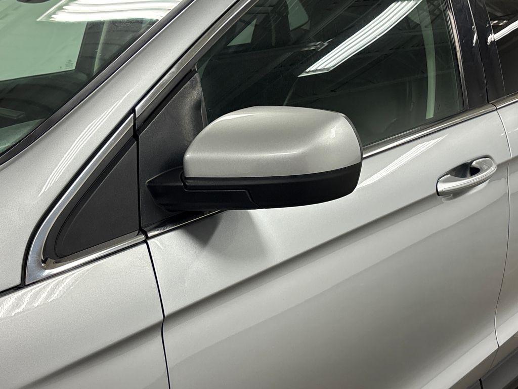 used 2023 Ford Edge car, priced at $17,900