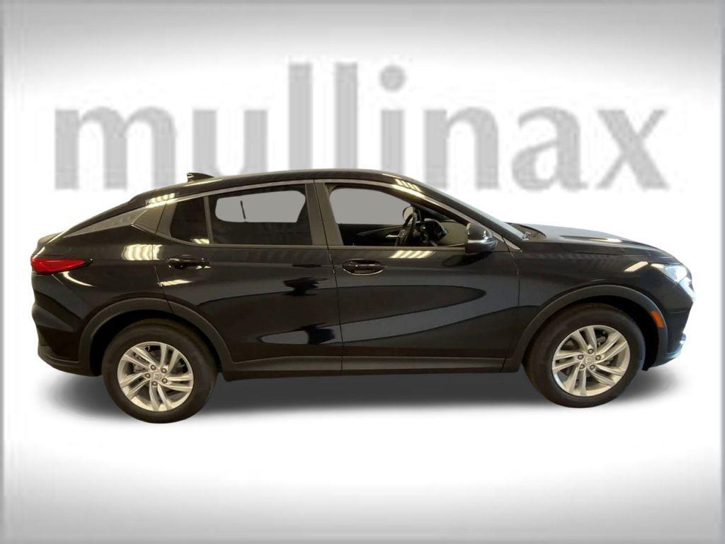 new 2025 Buick Envista car, priced at $26,415