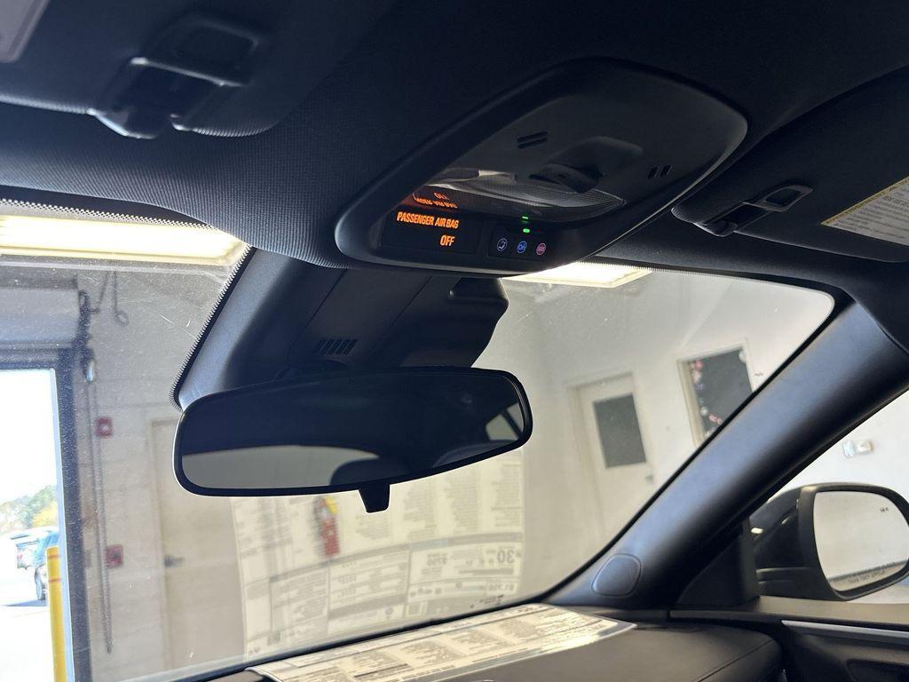 new 2025 Buick Envista car, priced at $26,415