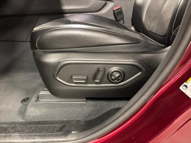 used 2023 Jeep Grand Cherokee car, priced at $28,500