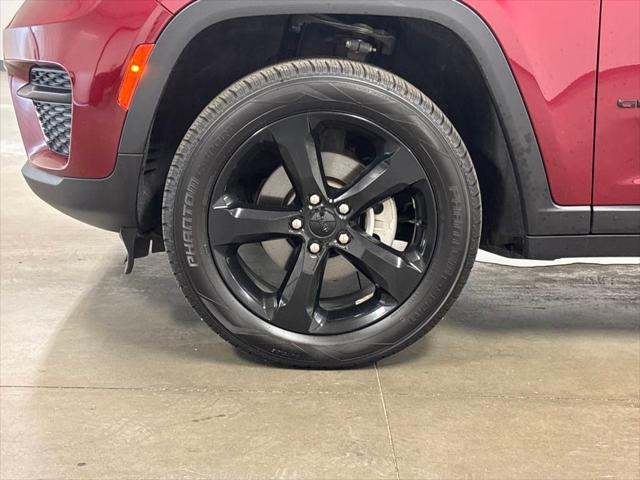 used 2023 Jeep Grand Cherokee car, priced at $28,500