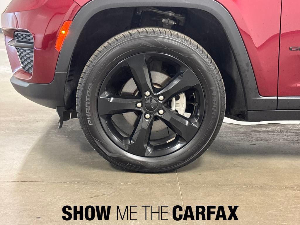 used 2023 Jeep Grand Cherokee car, priced at $25,400