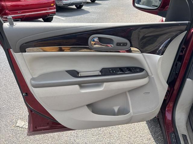 used 2016 Buick Enclave car, priced at $12,900