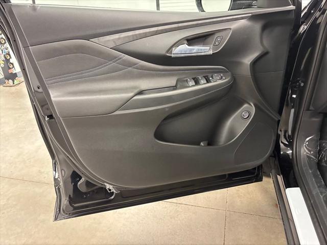 new 2025 Buick Envista car, priced at $29,025
