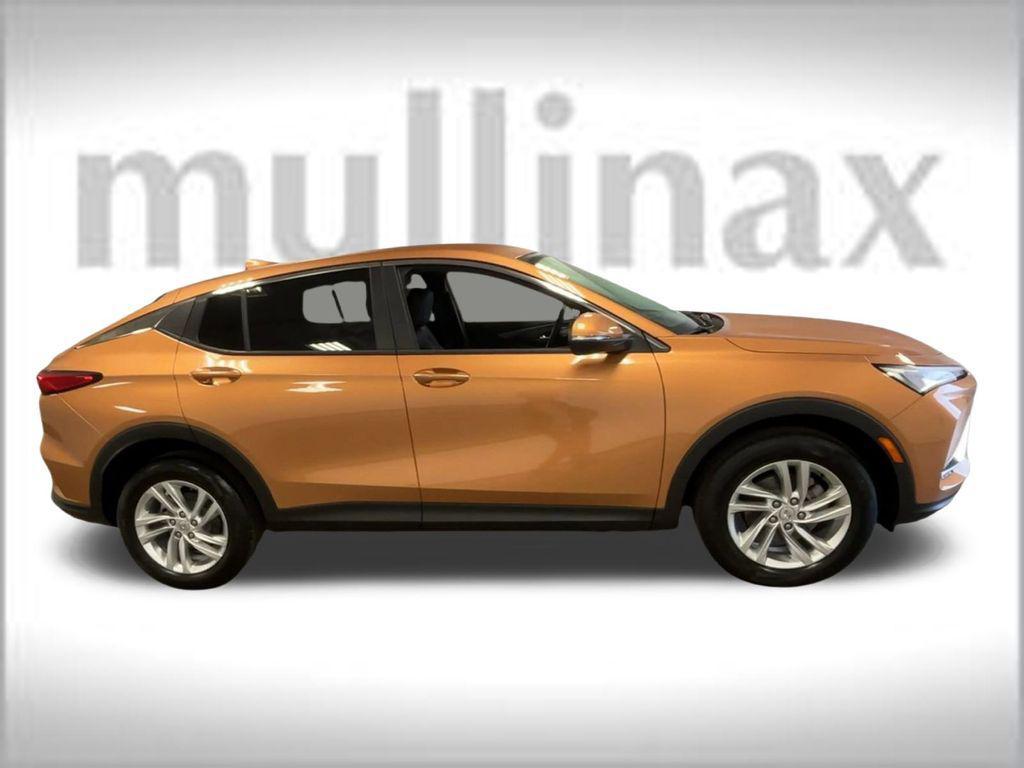 new 2025 Buick Envista car, priced at $22,704