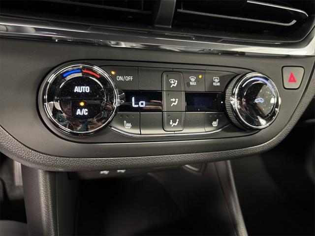 new 2025 Buick Envista car, priced at $27,220